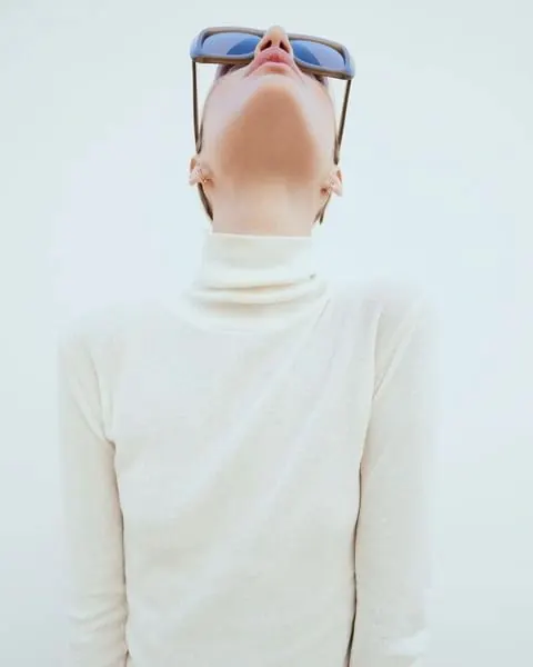Minimalist Portrait with Sunglasses, minimal, light-mode, light