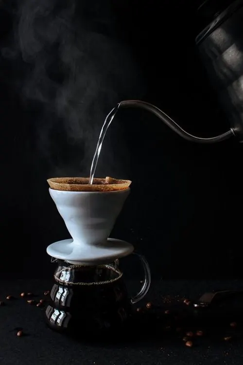 Espresso Pour Photograph, minimal, dark-mode, dark