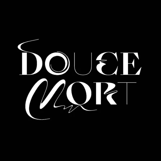 Souée Mort Wordmark, minimal, monochrome, high-contrast