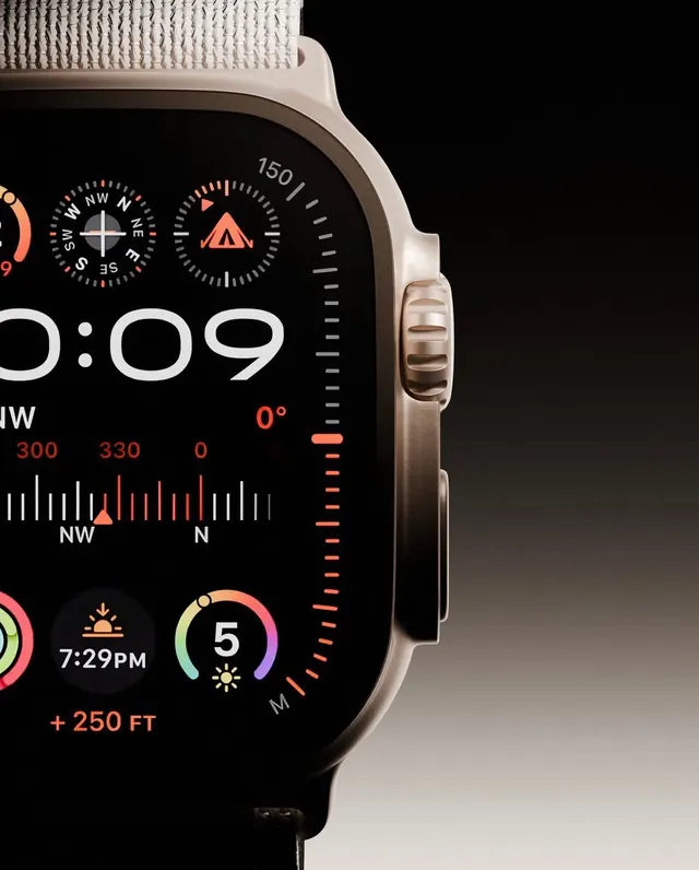 Smartwatch Interface Mockup, dark-mode, technical, dark