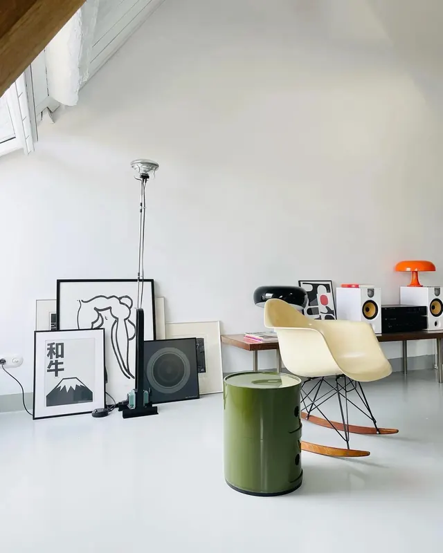 Minimalist Interior Mockup with Graphic Elements, minimal, light-mode, light
