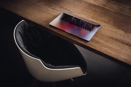 Keyboard Mockup with Gradient Design, minimal, 3d-render, vibrant