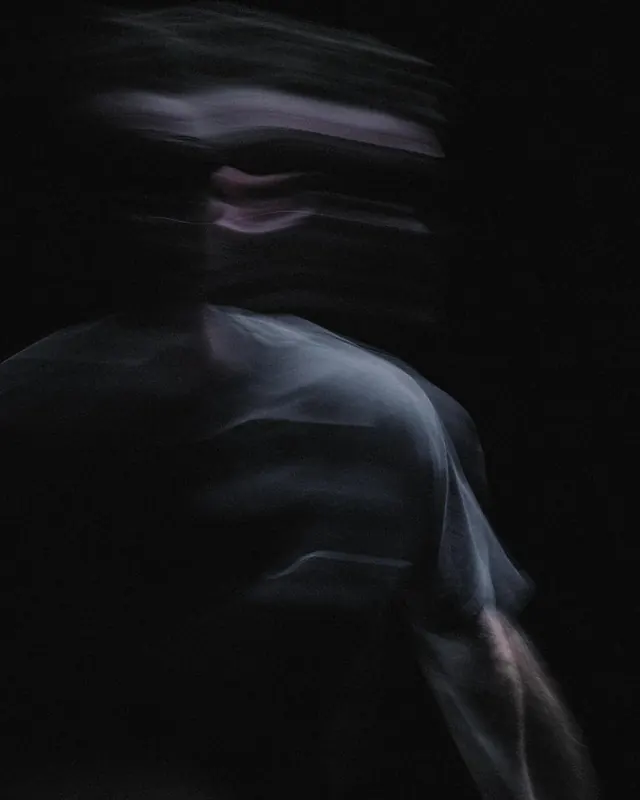 Abstract Motion Portrait, abstract, dark-mode, dark