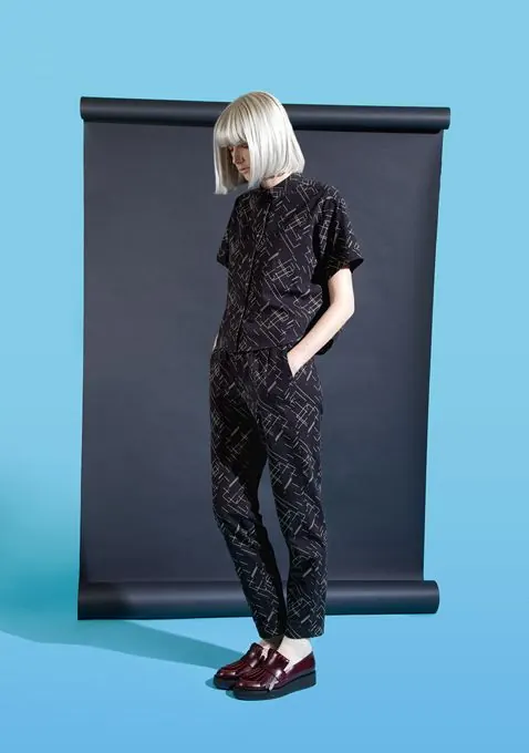 Fashion Editorial Mockup, minimal, photographic, dark