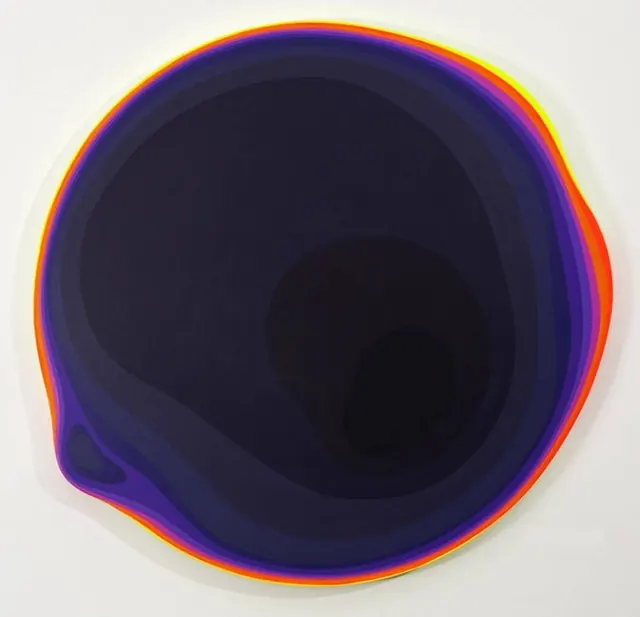 Abstract Gradient Sphere, minimal, gradient-heavy, dark