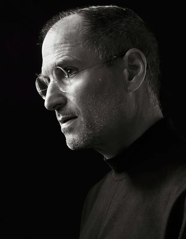 Portrait of a Man in Glasses, monochrome, photographic, monochrome