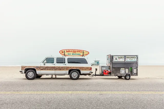 Moving Truck Mockup, photographic, corporate-clean, light