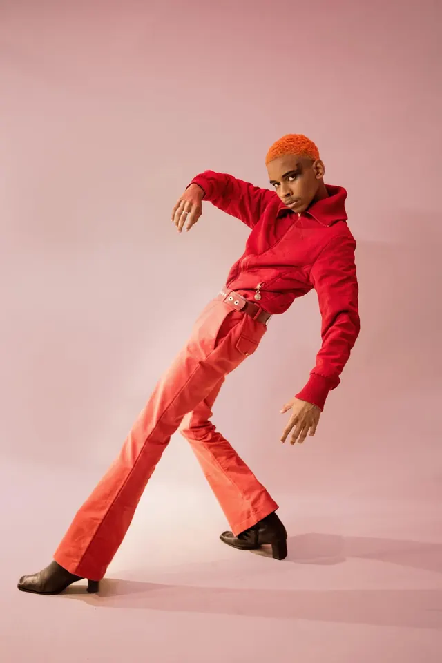 Fashion Editorial Photography, minimal, photographic, vibrant