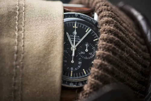 Luxury Watch Close-up, luxury, photographic, dark