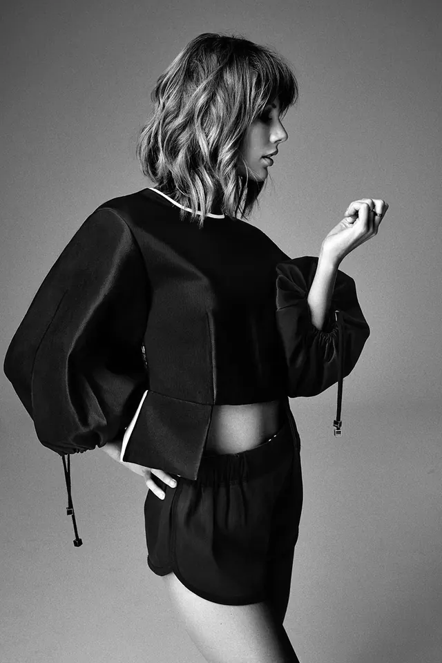 Fashion Editorial Portrait, monochrome, luxury, monochrome