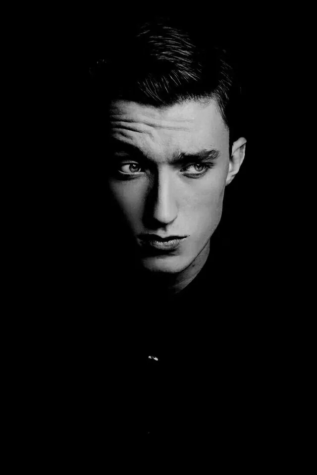 Monochrome Portrait of a Man, monochrome, photographic, monochrome