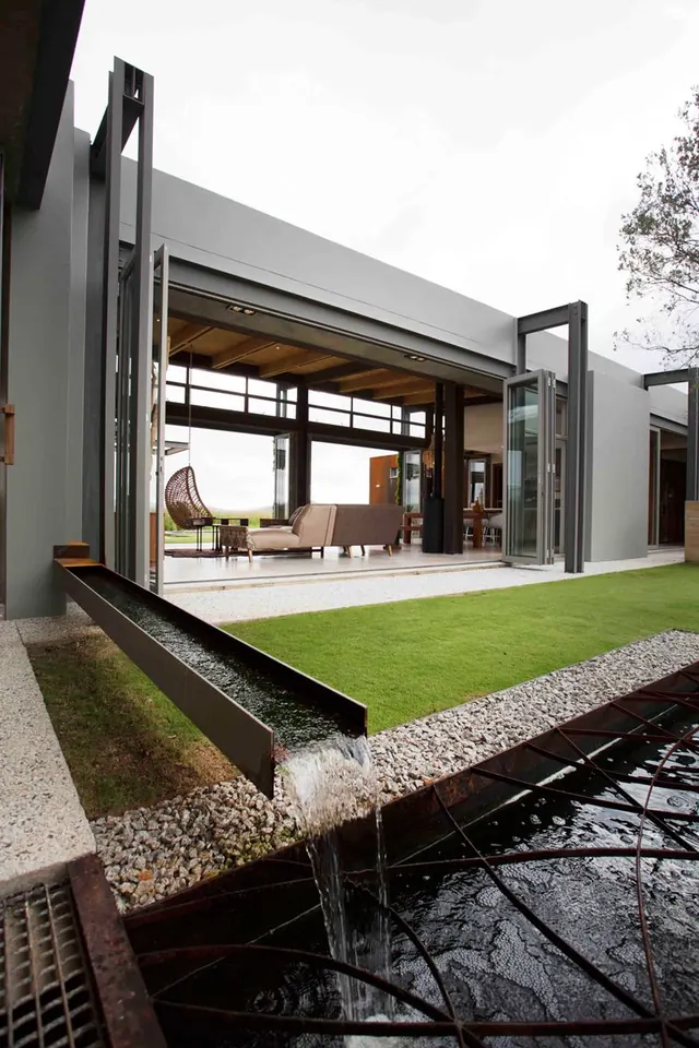 Modern Architectural Exterior with Water Feature, minimal, luxury, monochrome