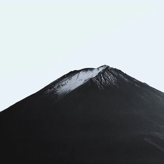 Snow-Capped Mountain Peak, minimal, monochrome, monochrome