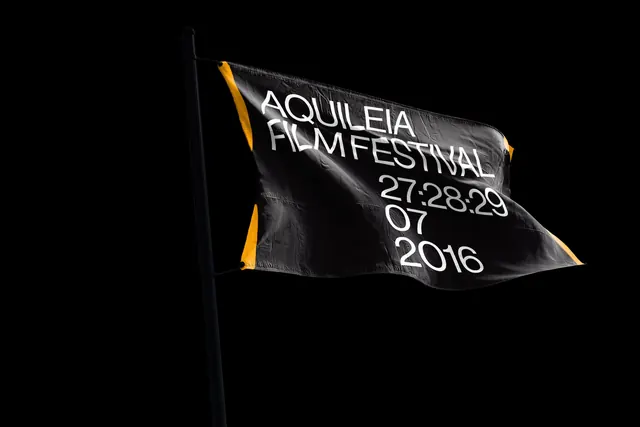 Moldea Film Festival Mockup, minimal, dark-mode, dark