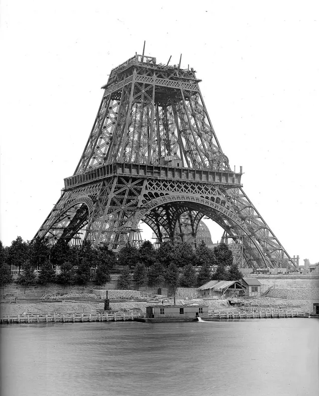 Eiffel Tower Photograph, monochrome, photographic, monochrome