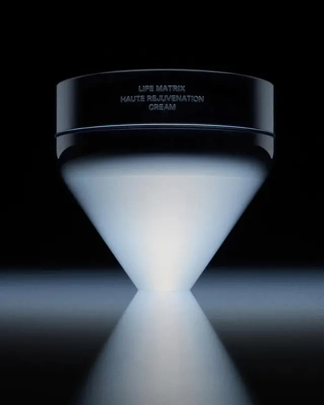Life Matrix Cream Packaging Mockup, minimal, luxury, monochrome