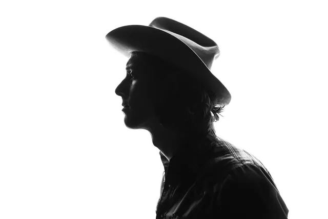 High-Contrast Silhouette Portrait, minimal, monochrome, monochrome