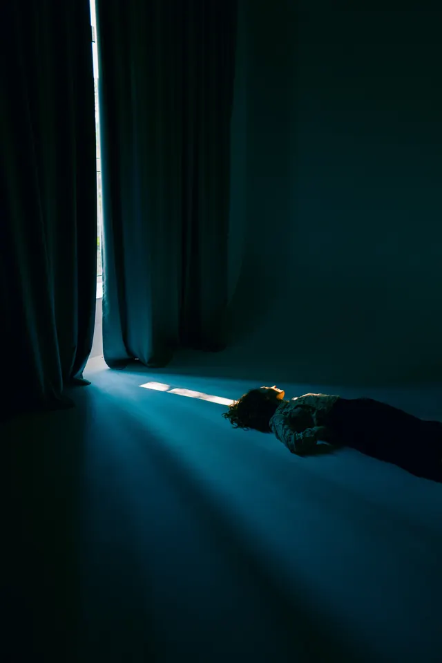 Sunlight Beam in Dark Room, minimal, dark-mode, dark
