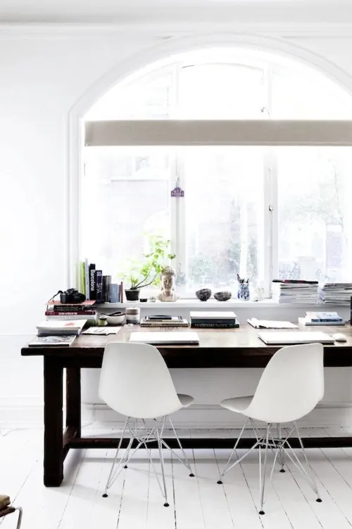 Minimalist Workspace Mockup, minimal, light-mode, light