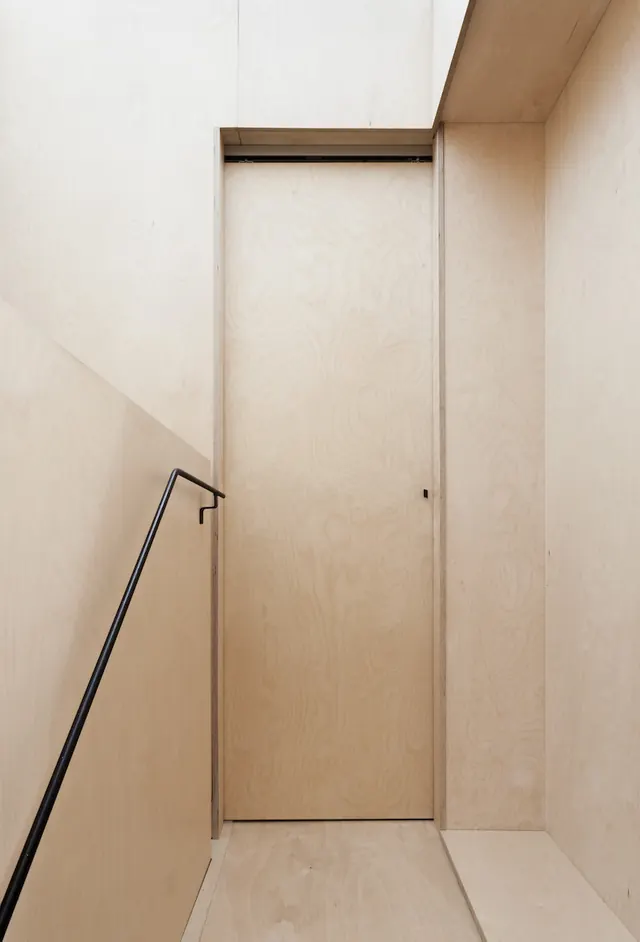 Minimalist Interior Door Design, minimal, photographic, light