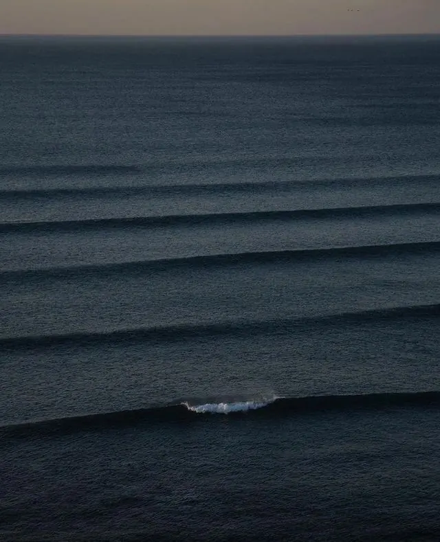 Ocean Wave Abstract, minimal, abstract, dark