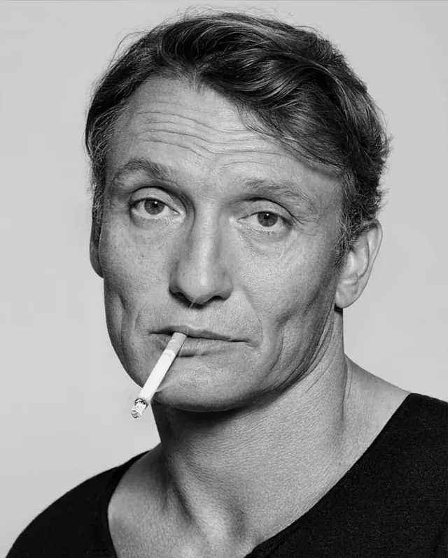 Black and White Portrait of a Man with a Cigarette, monochrome, photographic, monochrome