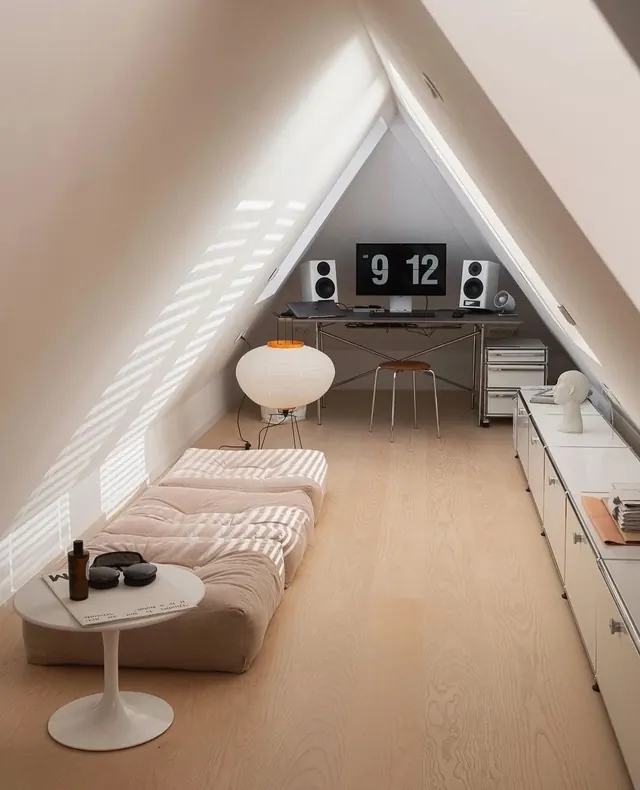 Minimalist Interior Design with Geometric Accents, minimal, photographic, light