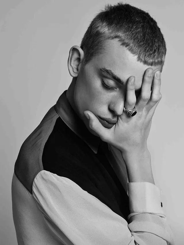 Monochrome Portrait of a Man, monochrome, photographic, monochrome