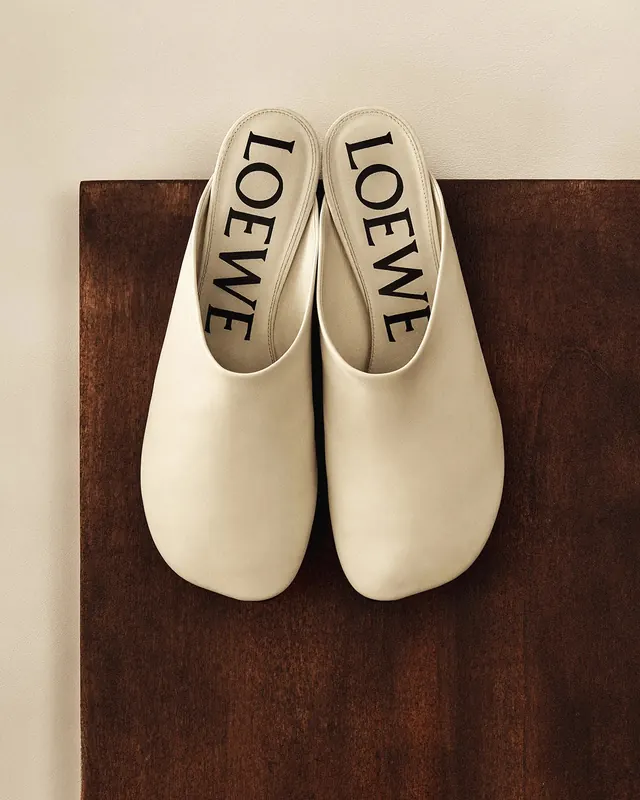 LOVEN Footwear Mockup, minimal, luxury, light