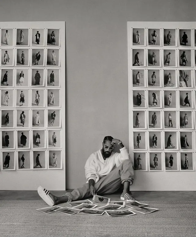 Portrait Gallery Installation with Human Subject, minimal, photographic, monochrome