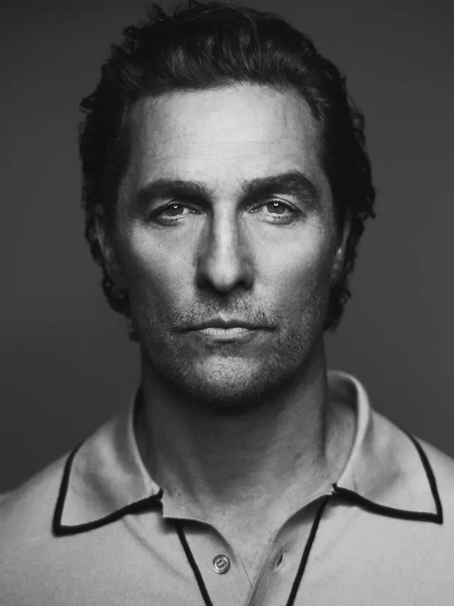 Monochrome Portrait of a Man, monochrome, photographic, monochrome