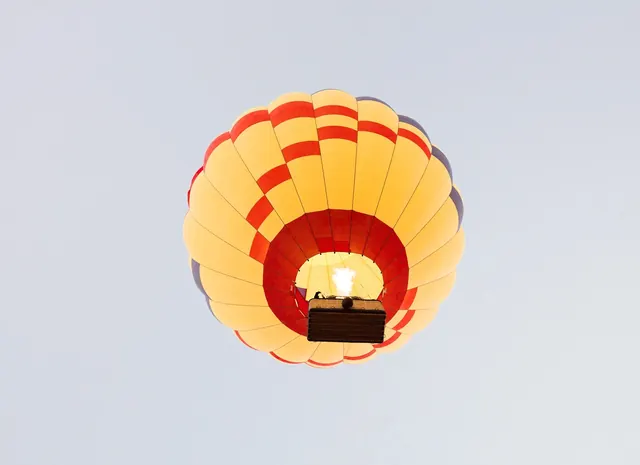Hot Air Balloon Illustration, playful, illustrated, vibrant