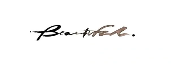 Beautiful Wordmark, minimal, organic, monochrome