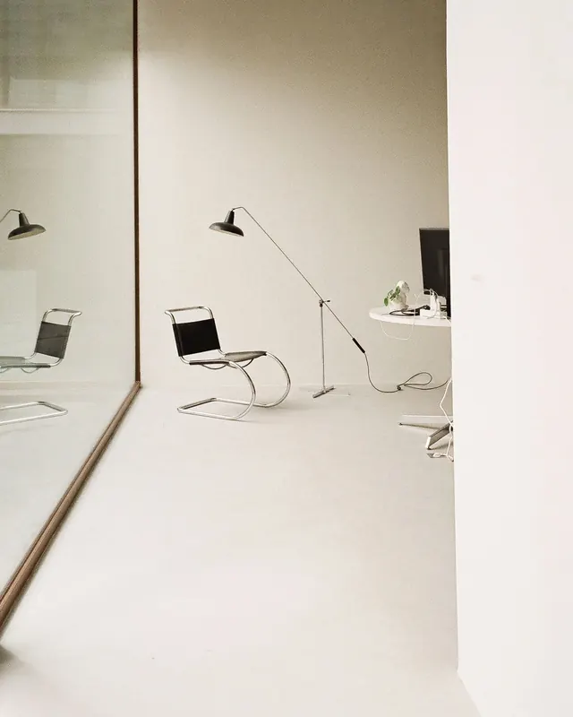 Minimalist Workspace Mockup, minimal, light-mode, light