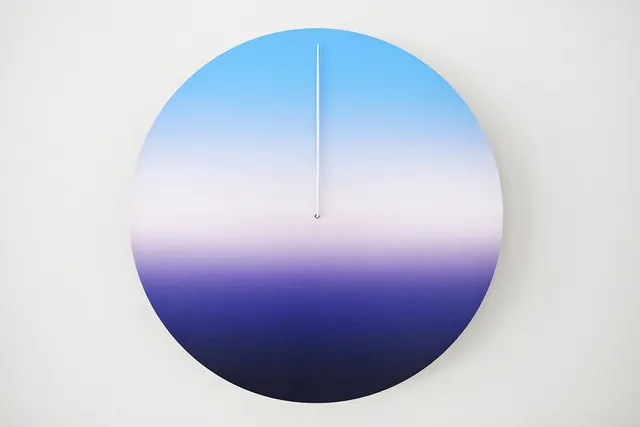 Gradient Circle Clock, minimal, geometric, gradient