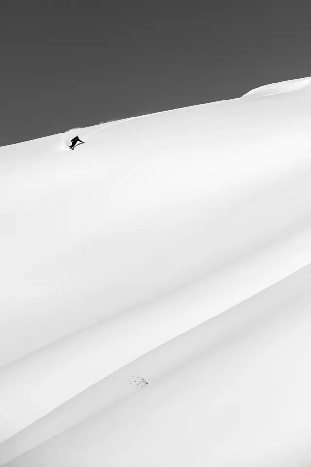 Minimalist White Surface Detail, minimal, light-mode, light