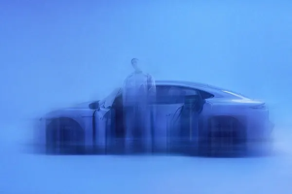 Translucent car form in blue light, 3d-render, minimal, cool
