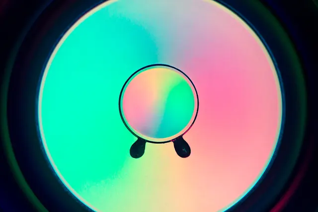 Gradient Sphere Graphic, gradient-heavy, geometric, vibrant