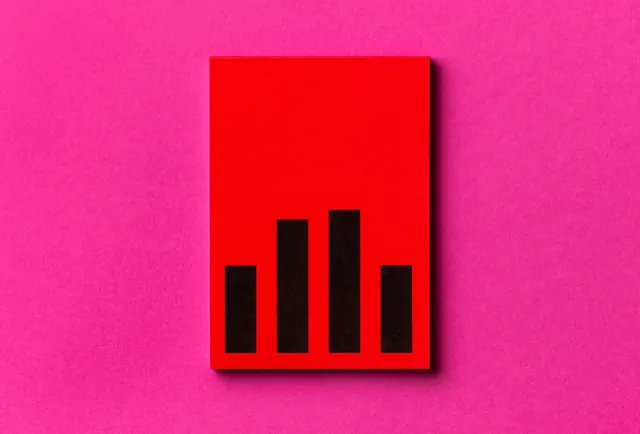 Red Bar Chart Graphic, minimal, geometric, vibrant
