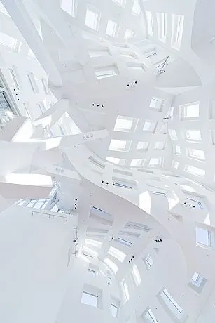 White Architectural Structure, minimal, geometric, monochrome