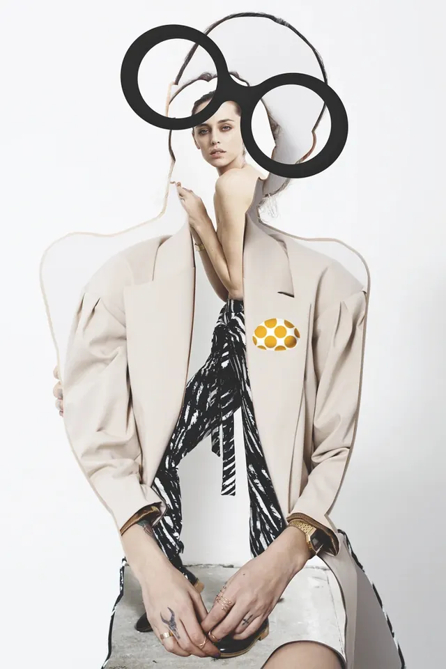 Avant-Garde Fashion Editorial, editorial, luxury, light