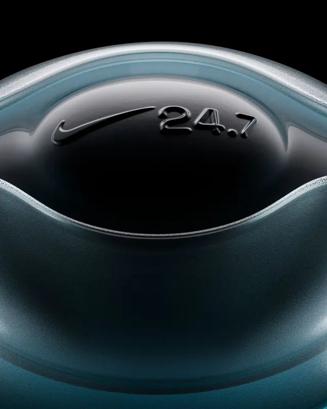 Blue Glossy Sphere with Logo, 3d-render, minimal, cool
