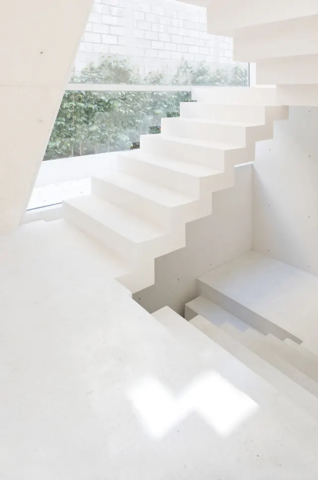 Minimalist Architectural Interior, minimal, light-mode, light