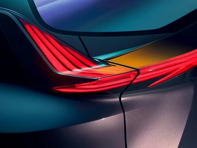 Abstract Fluid Geometry, abstract, gradient-heavy, vibrant