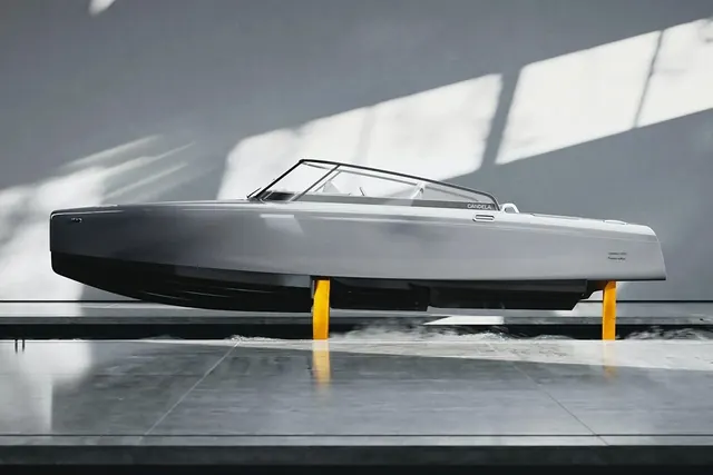 Futuristic Sleek Vehicle Concept, minimal, 3d-render, monochrome