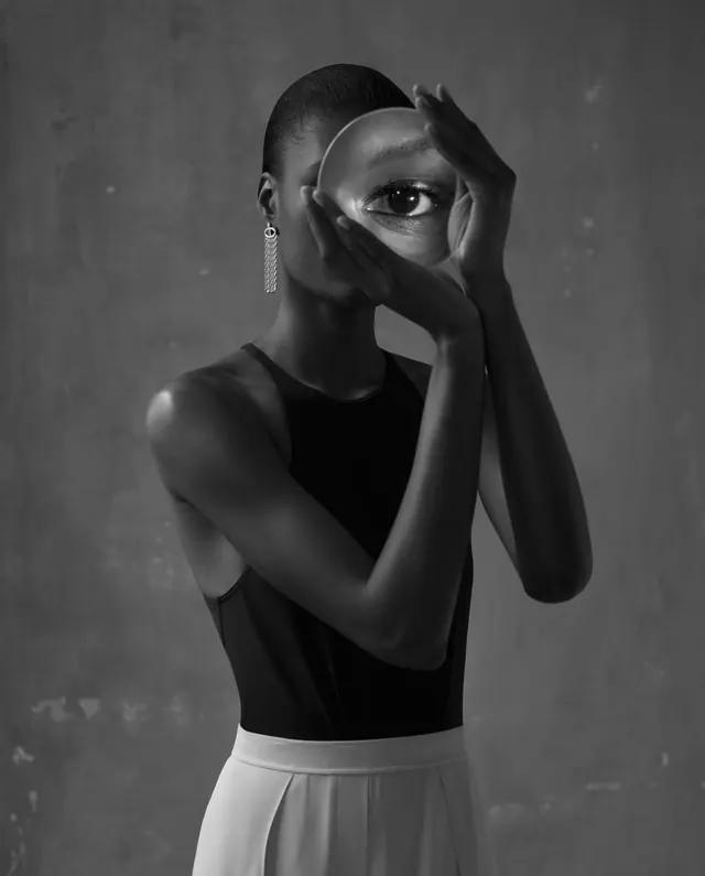 Monochrome Portrait of a Person, monochrome, minimal, monochrome