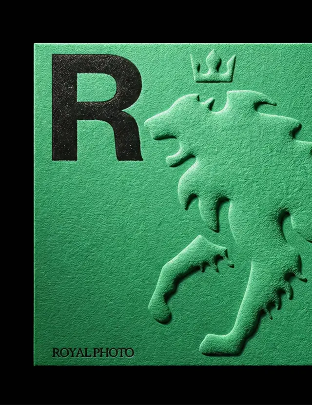 Mint embossed heraldic R and lion mark, minimal, 3d-render, vibrant