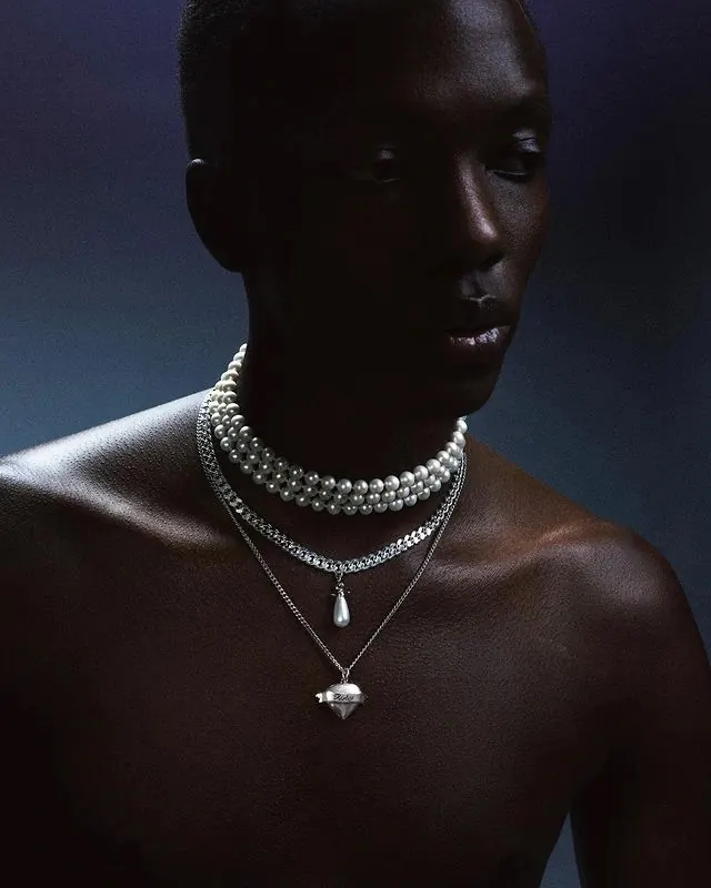Jewelry Portrait, luxury, dark-mode, dark