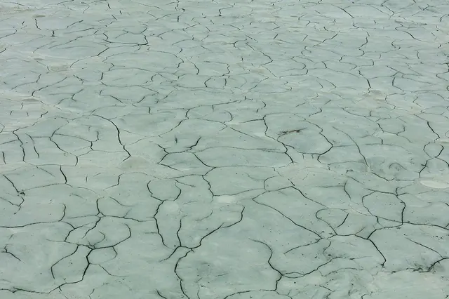 Cracked Earth Texture, organic, minimal, muted