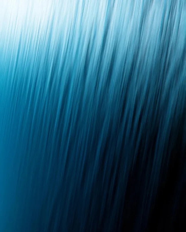 Blue Motion Blur Abstract, abstract, gradient-heavy, cool